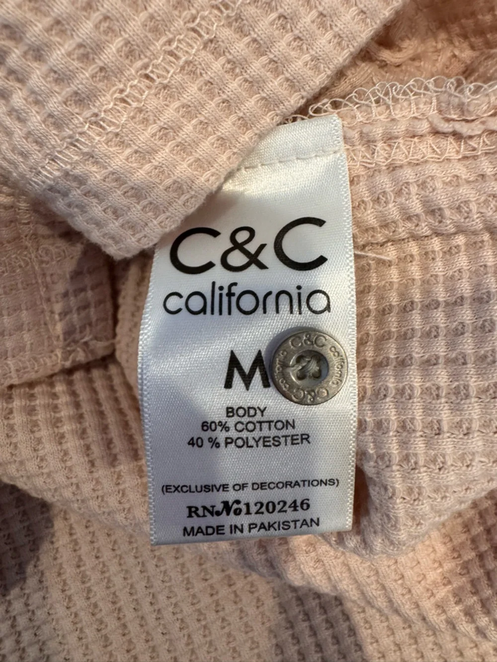 NWT C&C California Waffle Knit Pink Button Down Size M - Picture 7 of 8